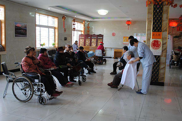 健康一體機(jī)自動(dòng)分析用戶的健康數(shù)據(jù) 健康一體機(jī)自動(dòng)分析用戶的健康數(shù)據(jù)